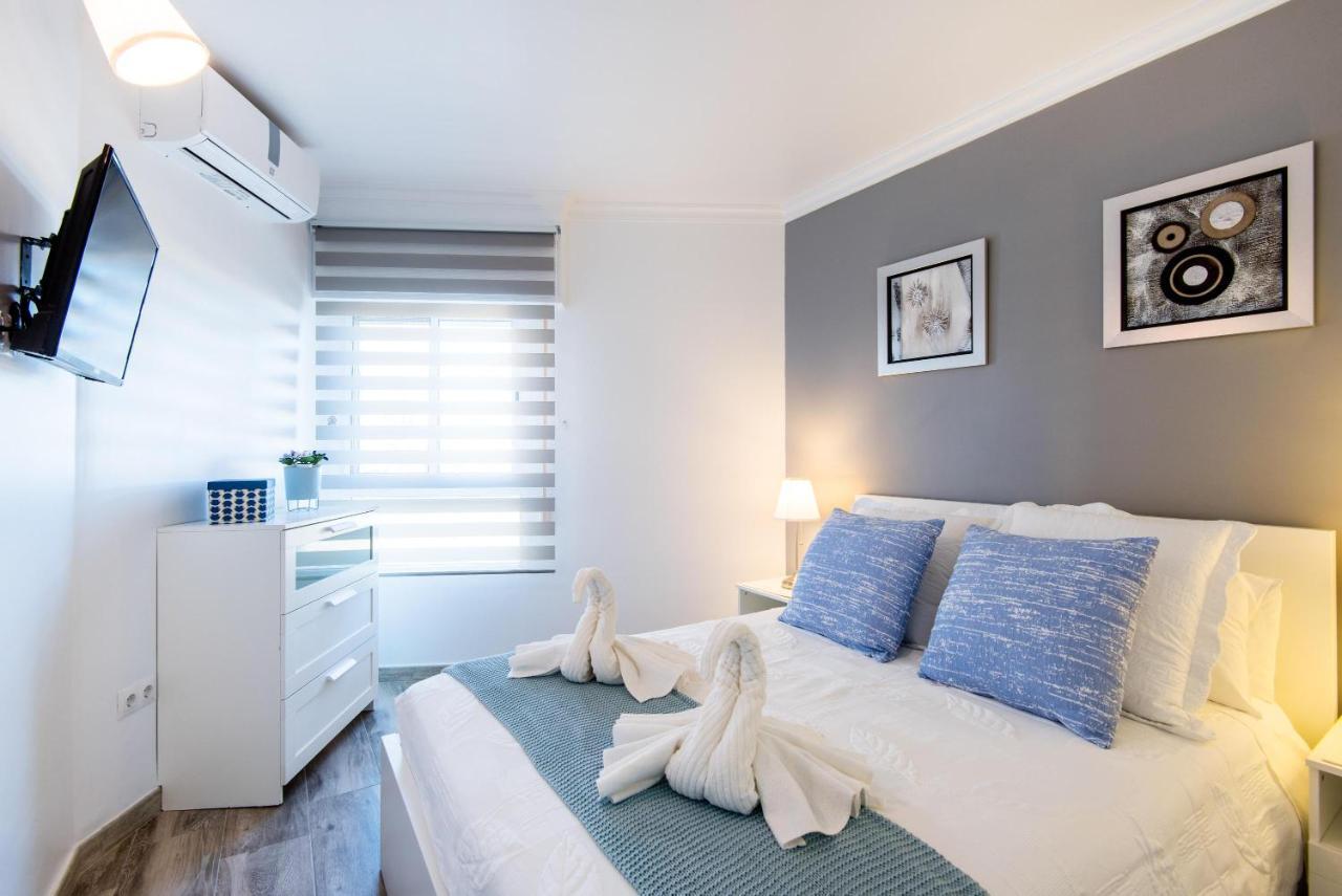 Beachfront Apartment Puerto Marina بينالماذينا المظهر الخارجي الصورة