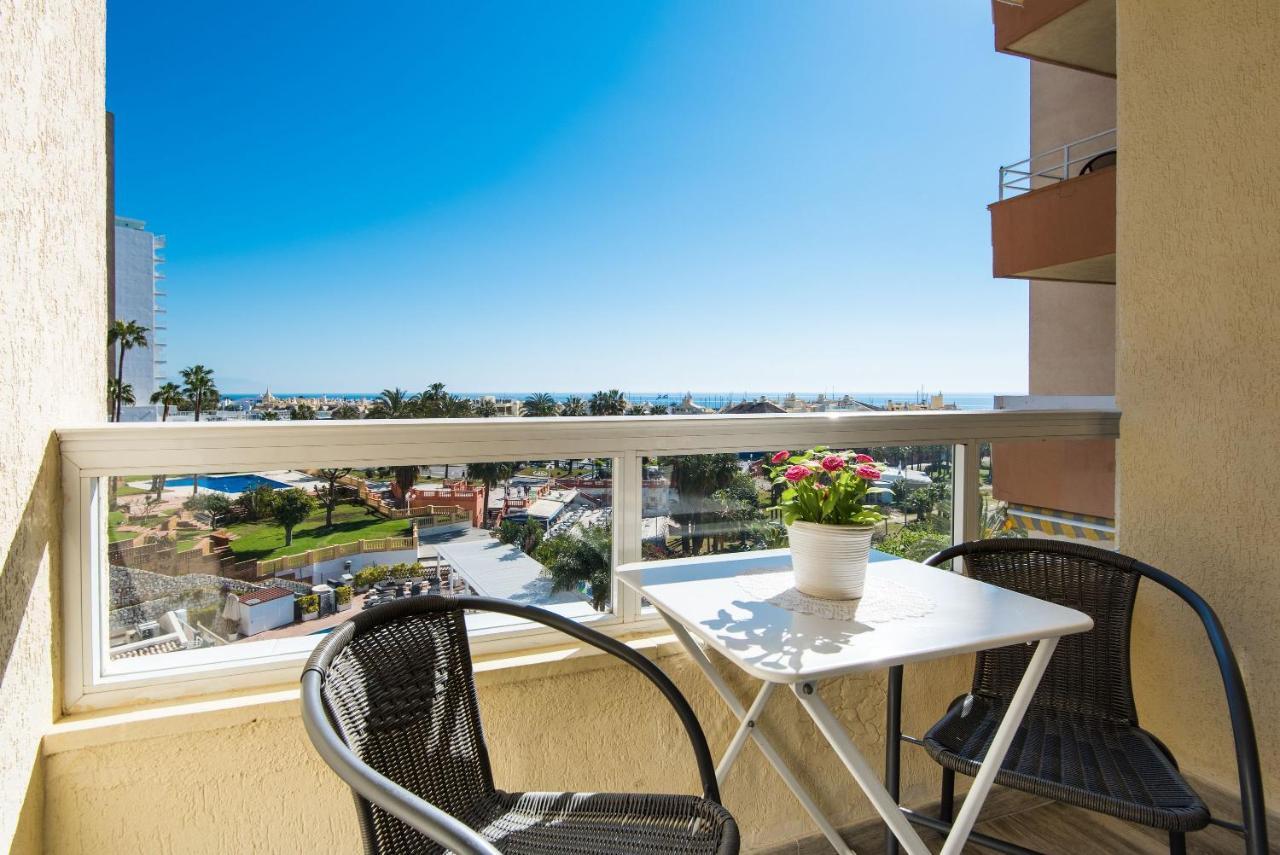 Beachfront Apartment Puerto Marina بينالماذينا المظهر الخارجي الصورة